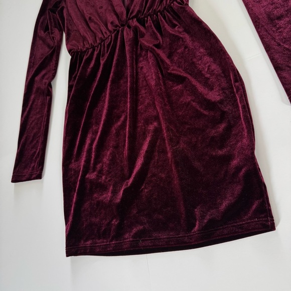 Blooms In The City Velvet Deep V Neck Burgundy Maroon Long Sleeve Dress Medium - Picture 8 of 9
